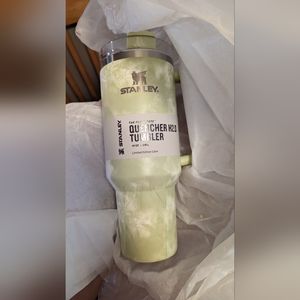 Stanley 40oz H2O Flowstate Quencher tumbler | CITRON TIE DYE